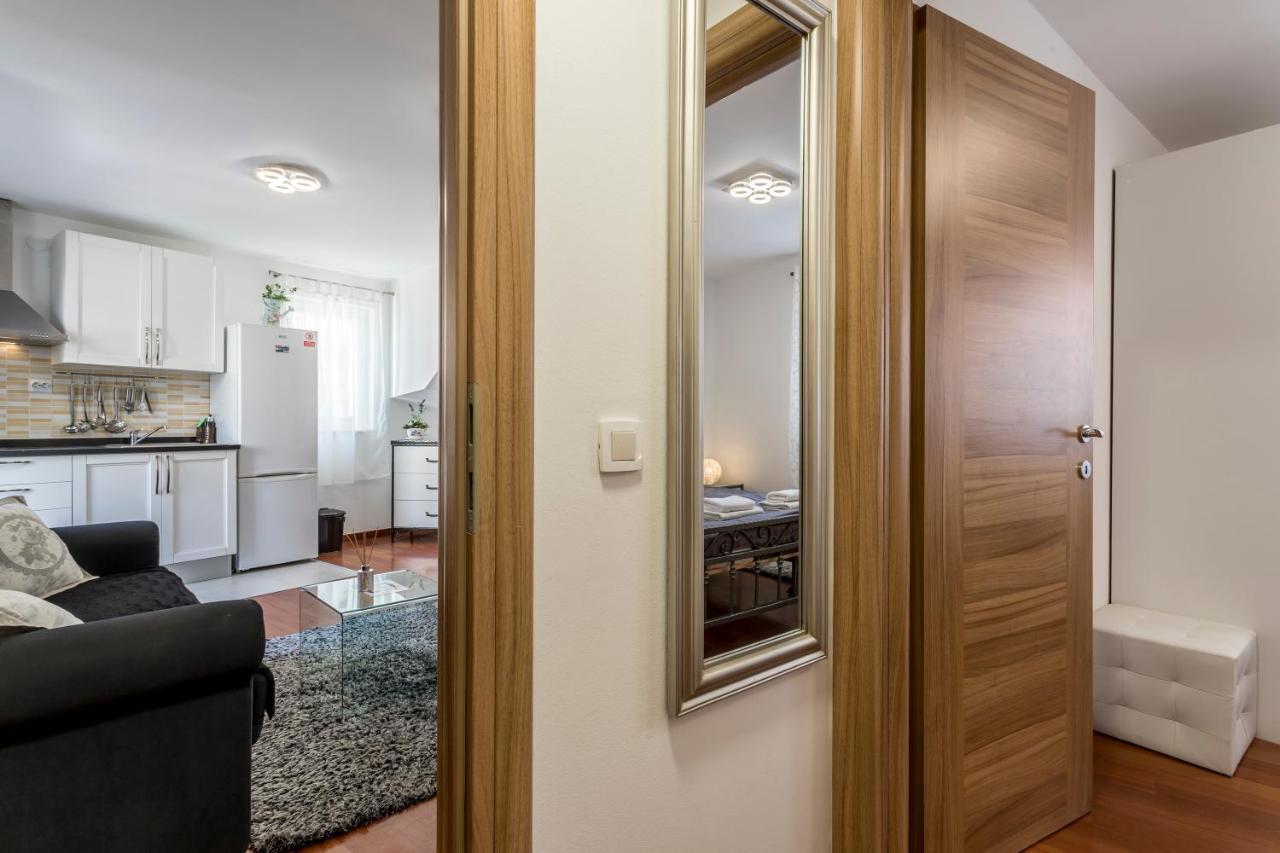 Apartments And Rooms Villa Erede Split Exterior photo